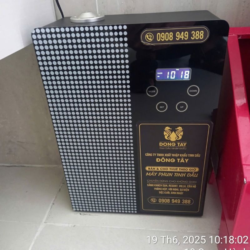 Máy phun tinh dầu công nghiệp Tinh Dầu Đông Tây chính hãng
